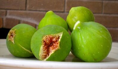 Figs as a remedy for the treatment of warts